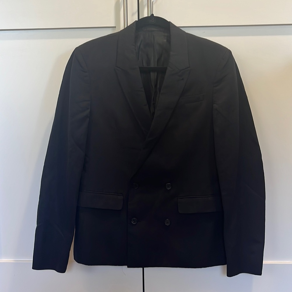 ALLSAINTS Italian Cloth Tailored Suit. Jacket 36. Pants 28. Brand new condition.